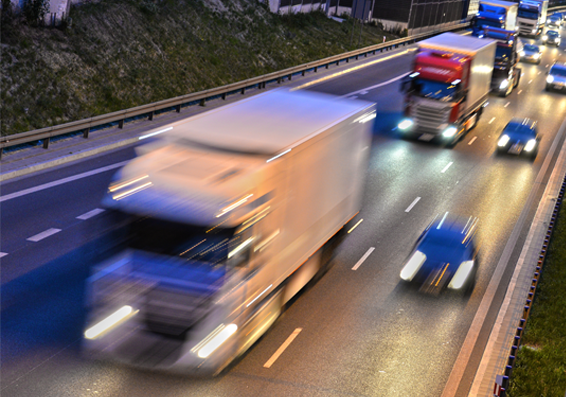 Blog-12-How-Performance-Transport-reduced-their-business-insurance-premiums-by-15000-566x397px.png